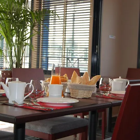 Mercure Plessis Robinson 3*