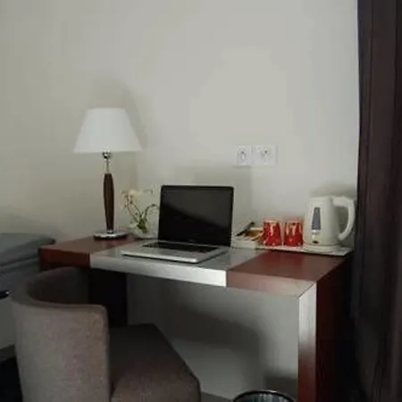 Hotel Plessis Parc