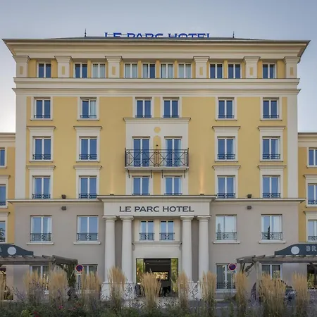 플레시스 파크 호텔 3*