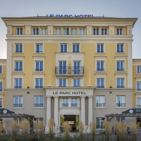 Plessis Parc Hotel 3*