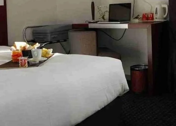 Plessis Parc Otel Le Plessis-Robinson